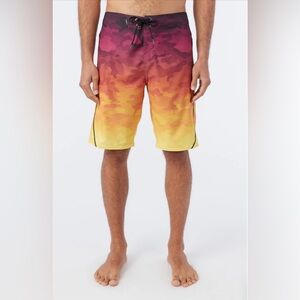 O'Neill Men's 21" Hyperfreak Heat S-Seam Fade Board Shorts NWT